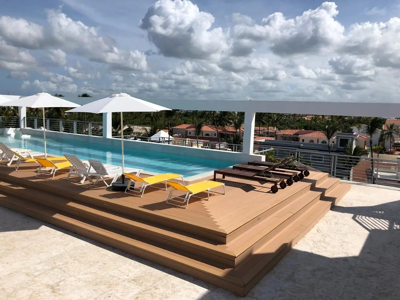 Vacation Suites With Rooftop Pool, Spa, Restaurants - Playa Los Corales 蓬塔卡纳 5*,