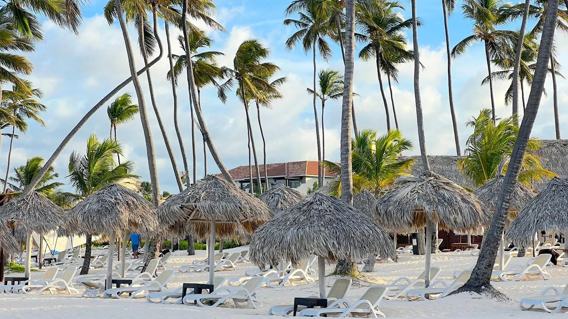 Vacation Suites With Rooftop Pool, Spa, Restaurants - Playa Los Corales 蓬塔卡纳